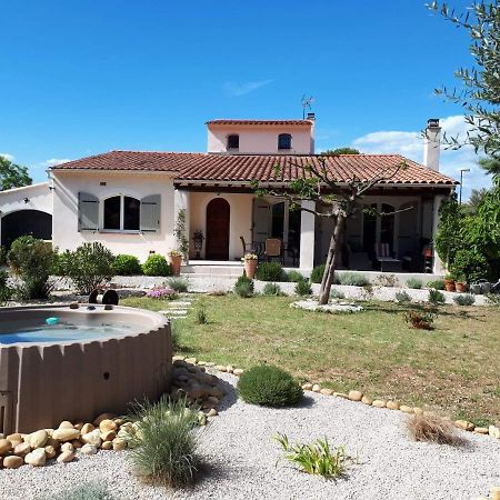 Bed and Breakfast Les Coronilles Saint-Maximin Exterior foto